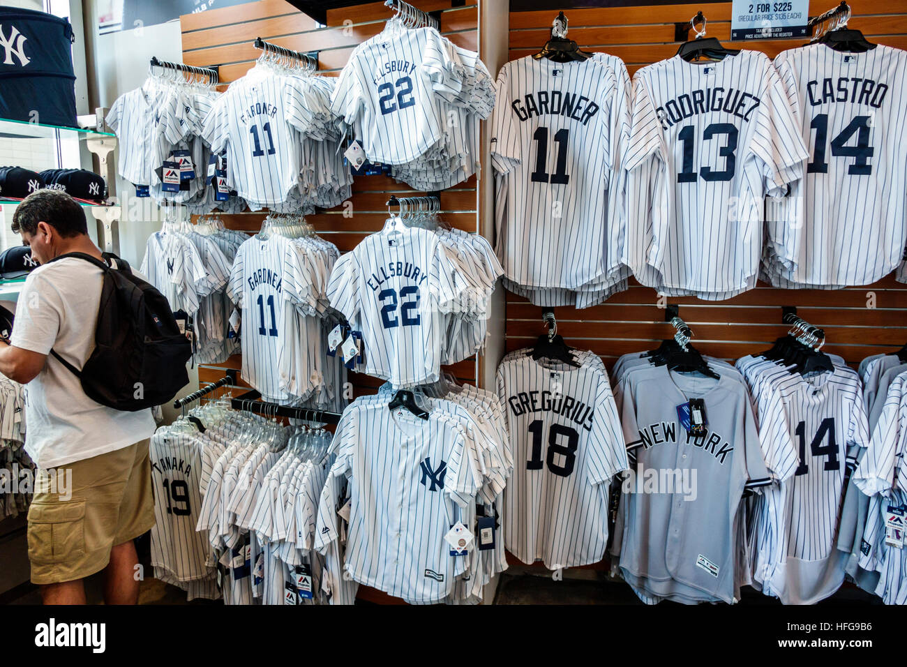 New York City,NY NYC Bronx,NY Yankees,Yankee Stadium,campo da baseball,shopping shopper shopping shopping negozi mercati di mercato di vendita di mercato, vendita al dettaglio st Foto Stock