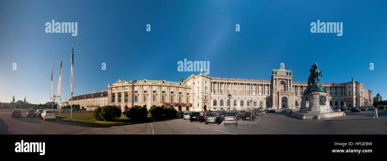 Wien, Vienna: Neue Burg (l'ala sud-est di Hofburg) con una statua del Principe Eugenio, Wien, Austria Foto Stock