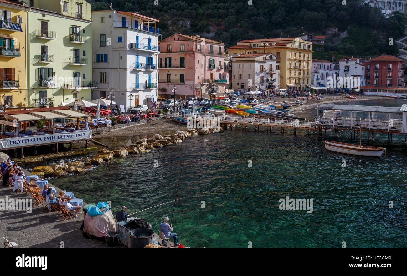 L'antica località di villeggiatura balneare di Porto Marina Grande di Sorrento, campania, Italia meridionale. Foto Stock