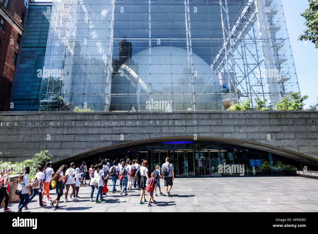 New York City, NY NYC Manhattan, Upper West Side, American Museum of Natural History, Rose Center for Earth & Space, Hayden Sphere Planetarium, Student Stud Foto Stock