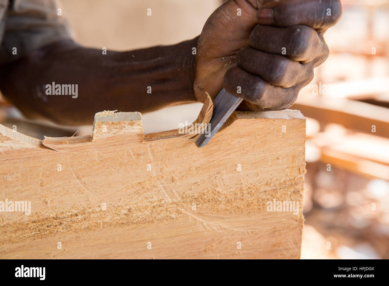 Kiniero, Guinea, 30 Aprile 2015: falegnameria business rendendo letti e mobili. Foto Stock