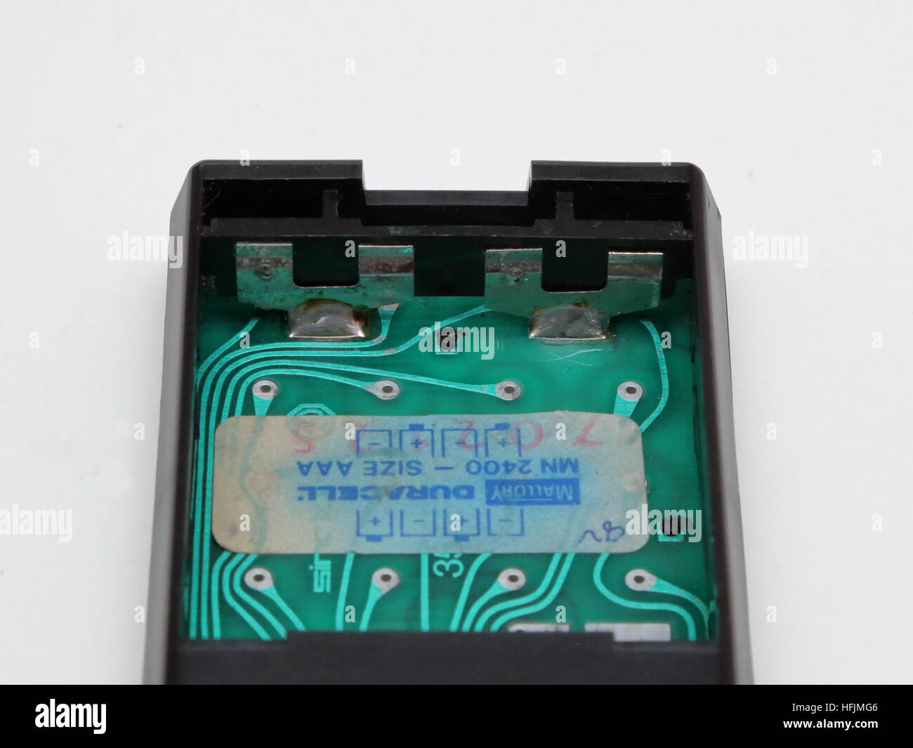 Sinclair Cambridge calcolatore elettronico che mostra la parte inferiore del vano della batteria / camera e contatti Foto Stock
