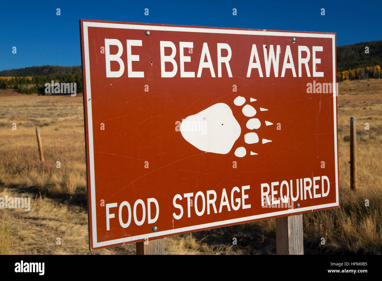 Recare un cartello di segnalazione, Red Rock Lakes National Wildlife Refuge, Montana Foto Stock