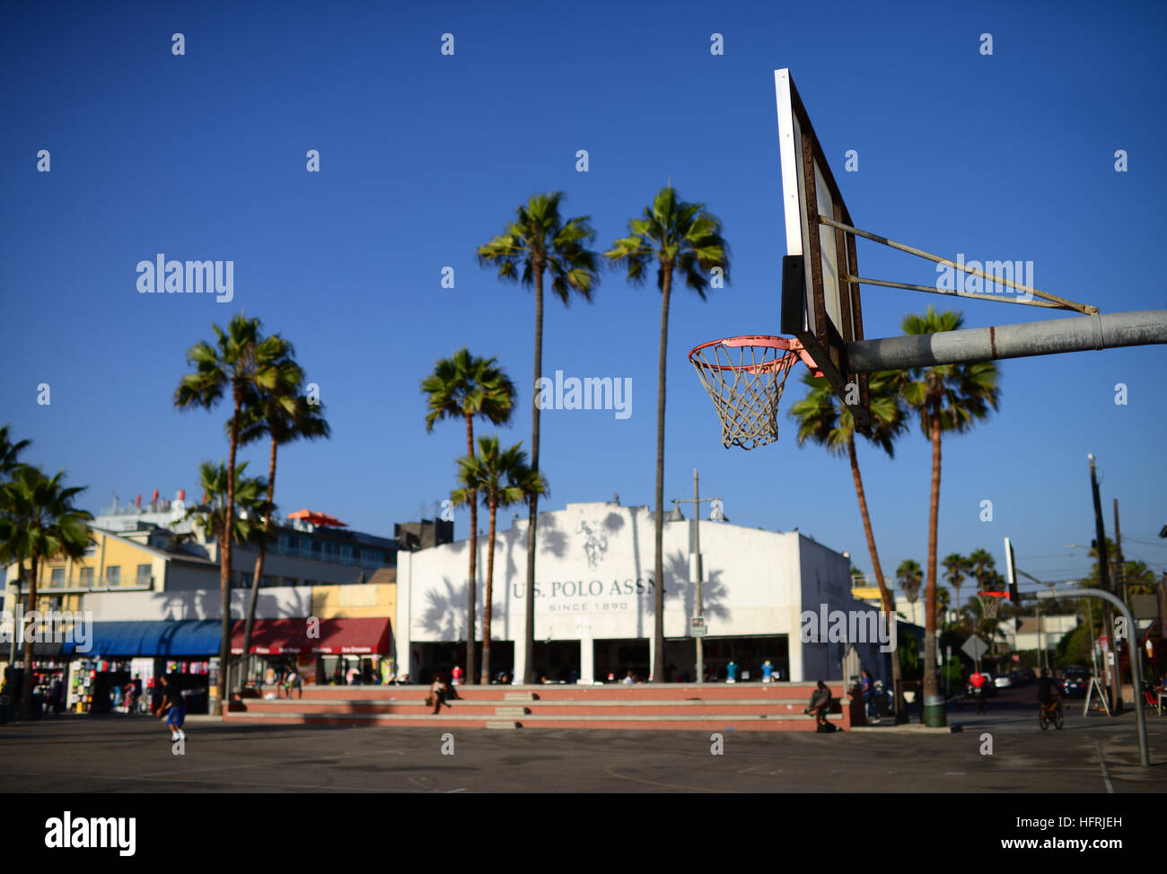 Street basketball in Venice Beach in California. Foto Stock