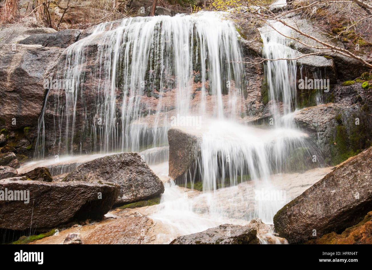 Dettaglio della cascata, stream, il Monte Whitney, California Foto Stock