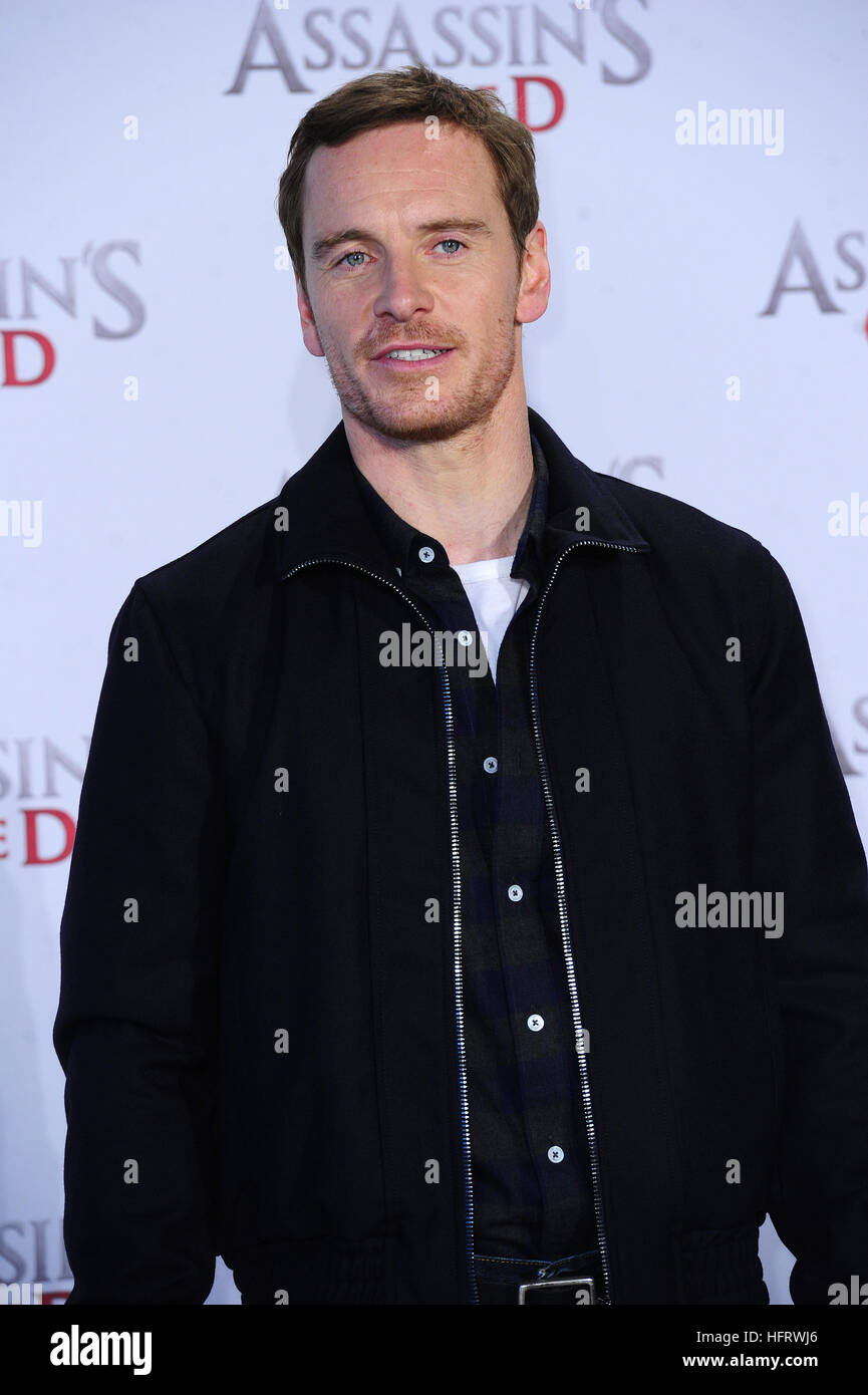 Photocall di " Assassin 's Creed' presso il Cafe Moskau, Berlino. Dotato di: Michael Fassbender Dove: Berlino, Germania Quando: 01 Dic 2016 Foto Stock
