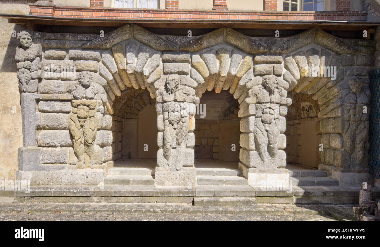 Palazzo Fontainebleau, Grotte du Jardin des Pins Foto Stock