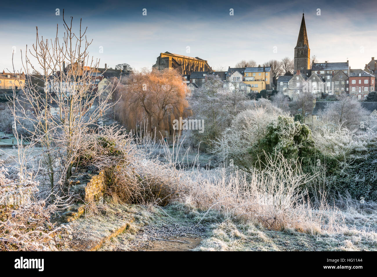 Malmesbury, Wiltshire, Regno Unito. 3 gennaio, 2017. Regno Unito Meteo. Dopo una notte quando la temperatura scende ben al di sotto dello zero, Wiltshire cittadina collinare di Malmesbury si sveglia ad un pupazzo di neve per iniziare la nuova settimana di lavoro. © Terry Mathews/Alamy Live News Foto Stock