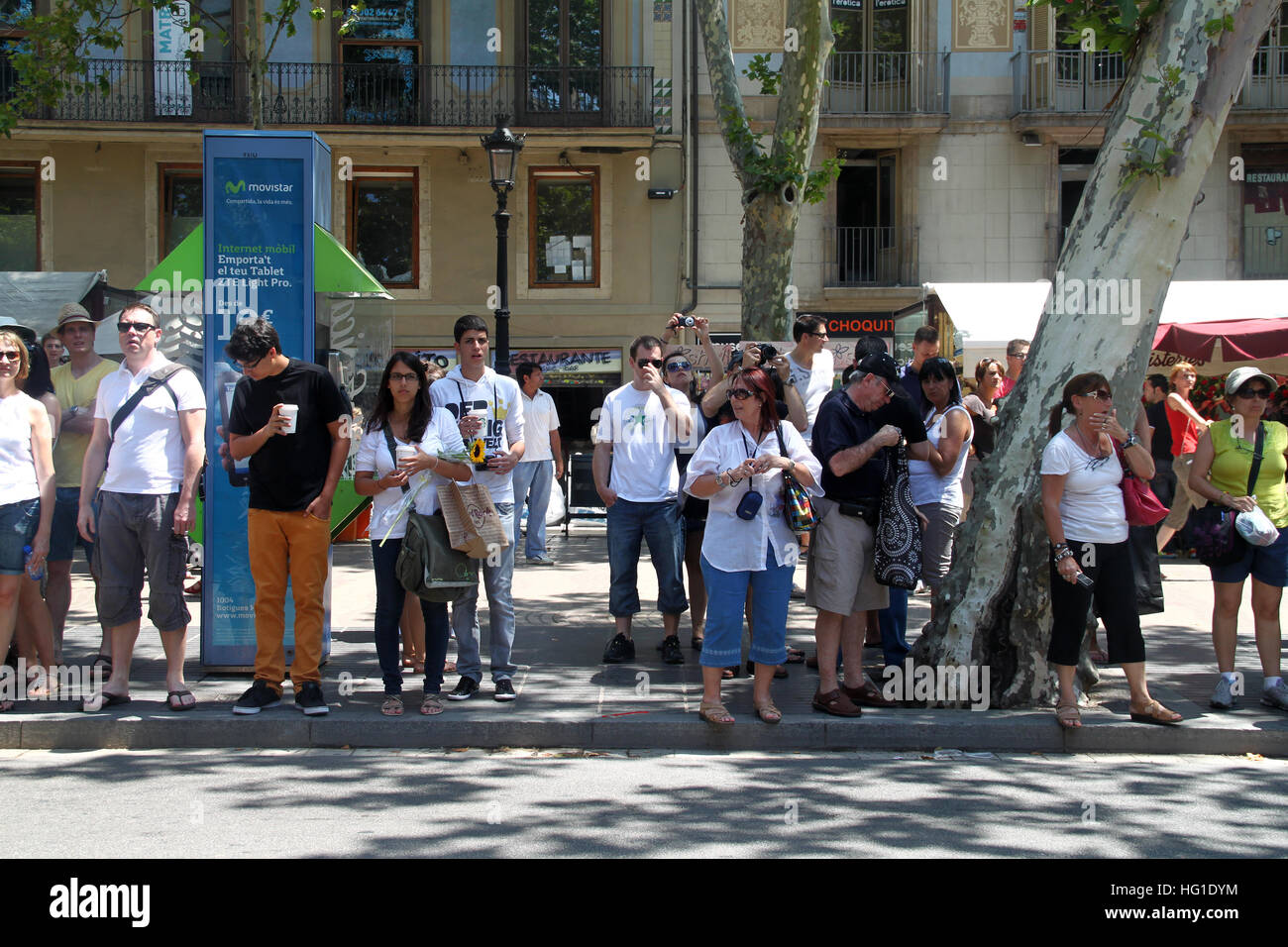 I turisti su Las Ramblas, Barcelona Foto Stock