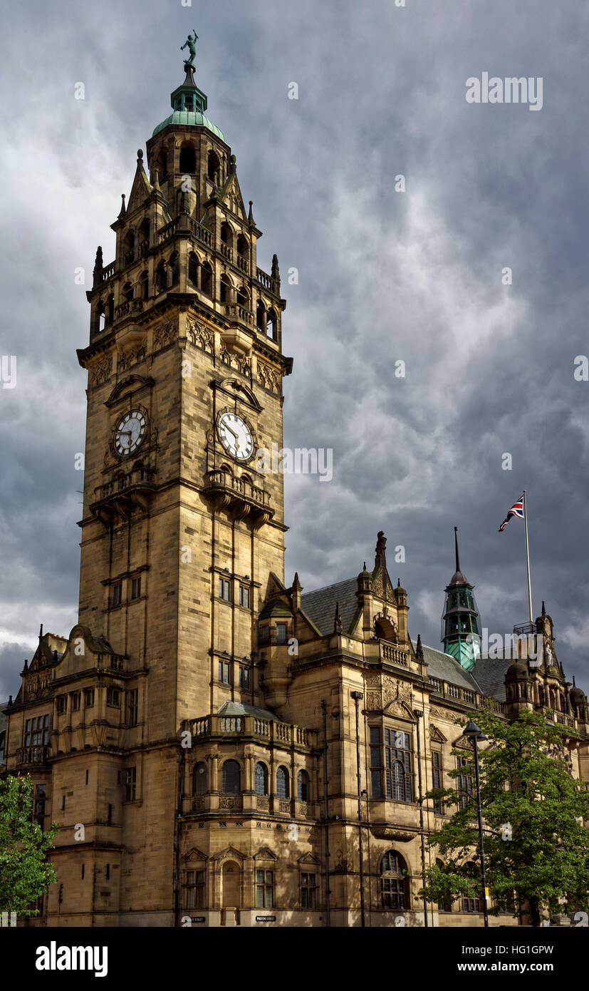 Regno Unito, South Yorkshire, Municipio di Sheffield da Pinstone Street. Foto Stock