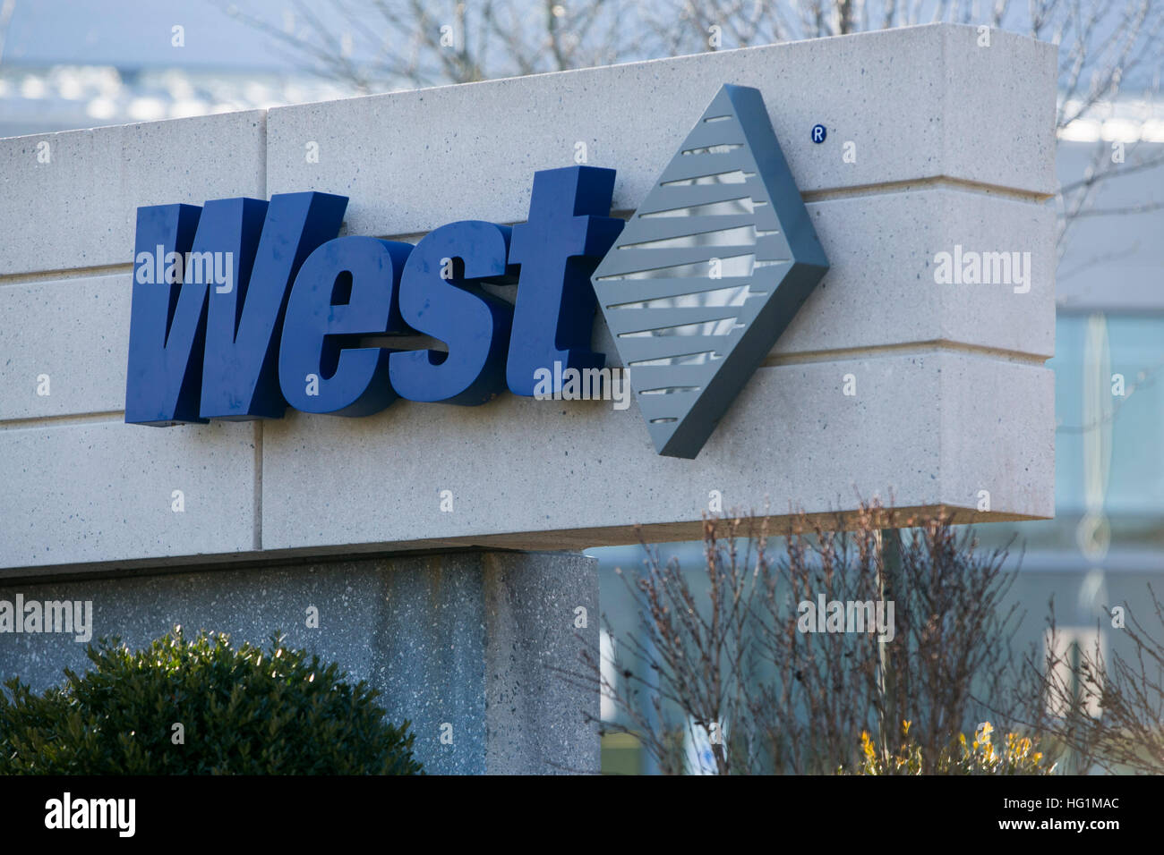 Un segno del logo al di fuori di una struttura occupata da ovest servizi farmaceutici, Inc. di Exton in Pennsylvania su dicembre 10, 2016. Foto Stock