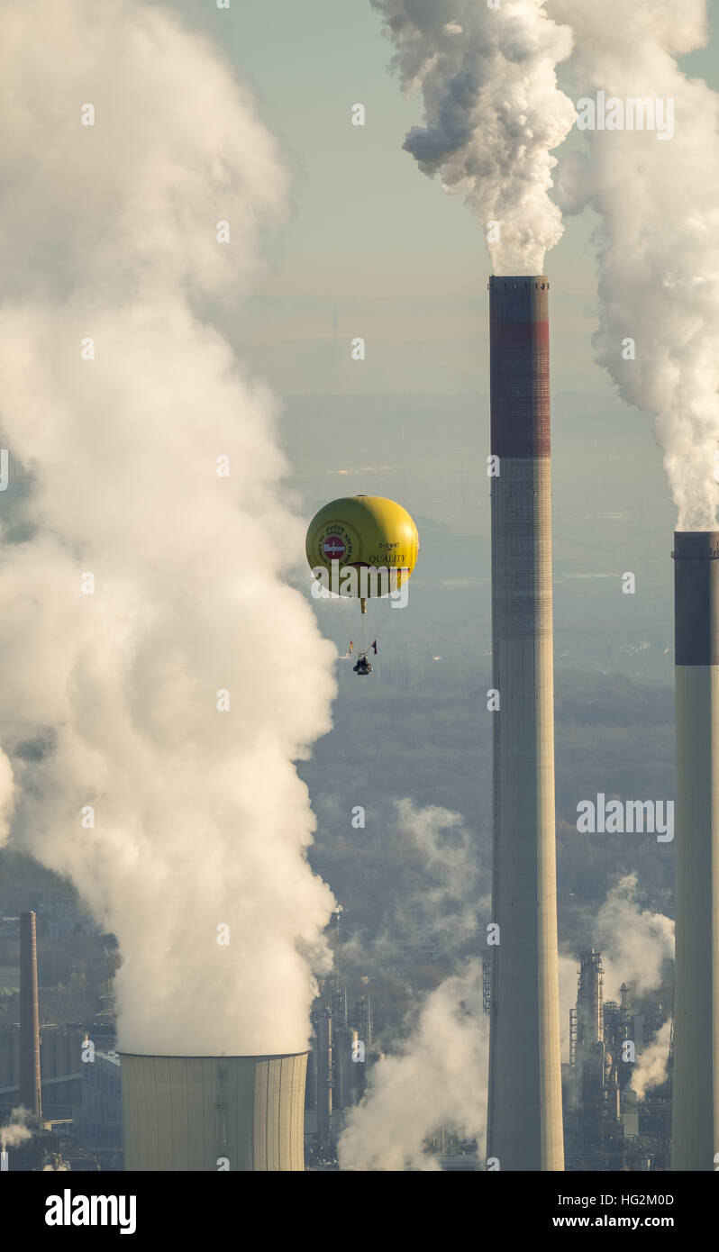 Vista aerea, gas balloon su Uniper Kraftwerke GmbH Scholven Power Plant, precedentemente E.ON Scholven Power Plant, Bottrop, la zona della Ruhr, Foto Stock