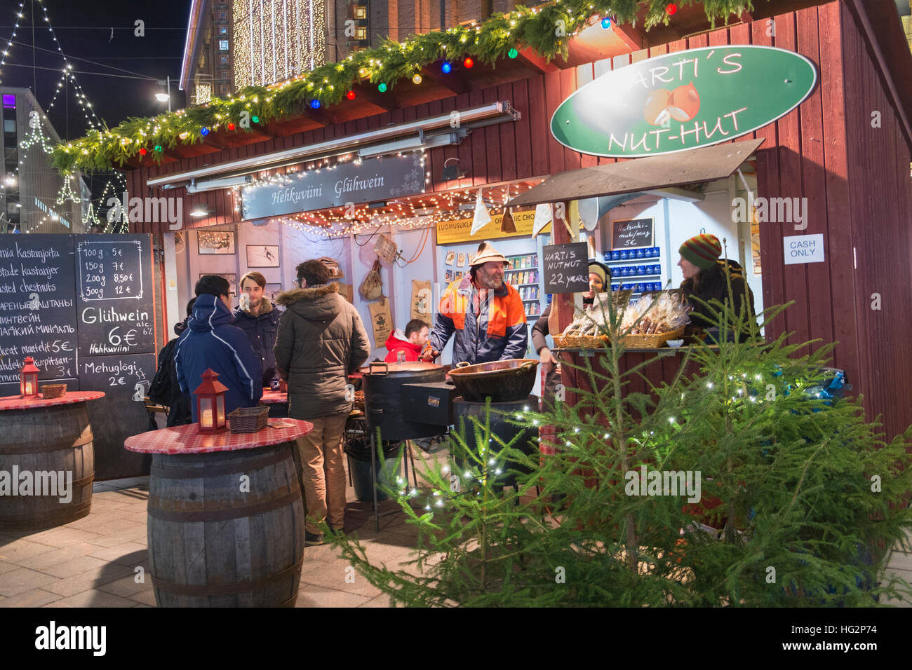 Glühwein stallo Mercato di Natale Helsinki Finlandia Foto Stock