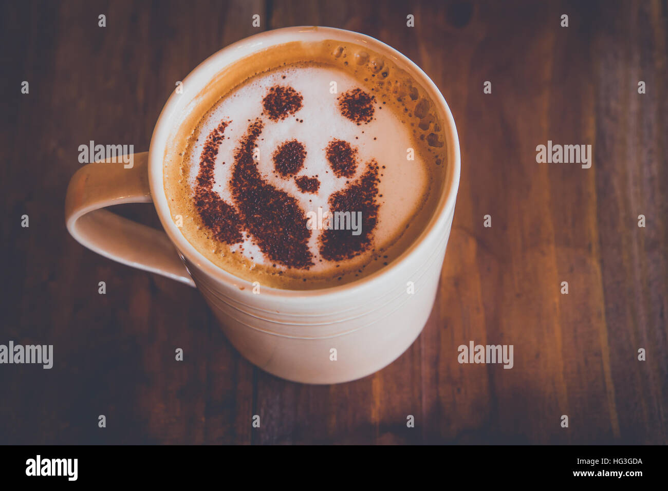 Accessori per caffè cappuccino con orso panda Foto Stock