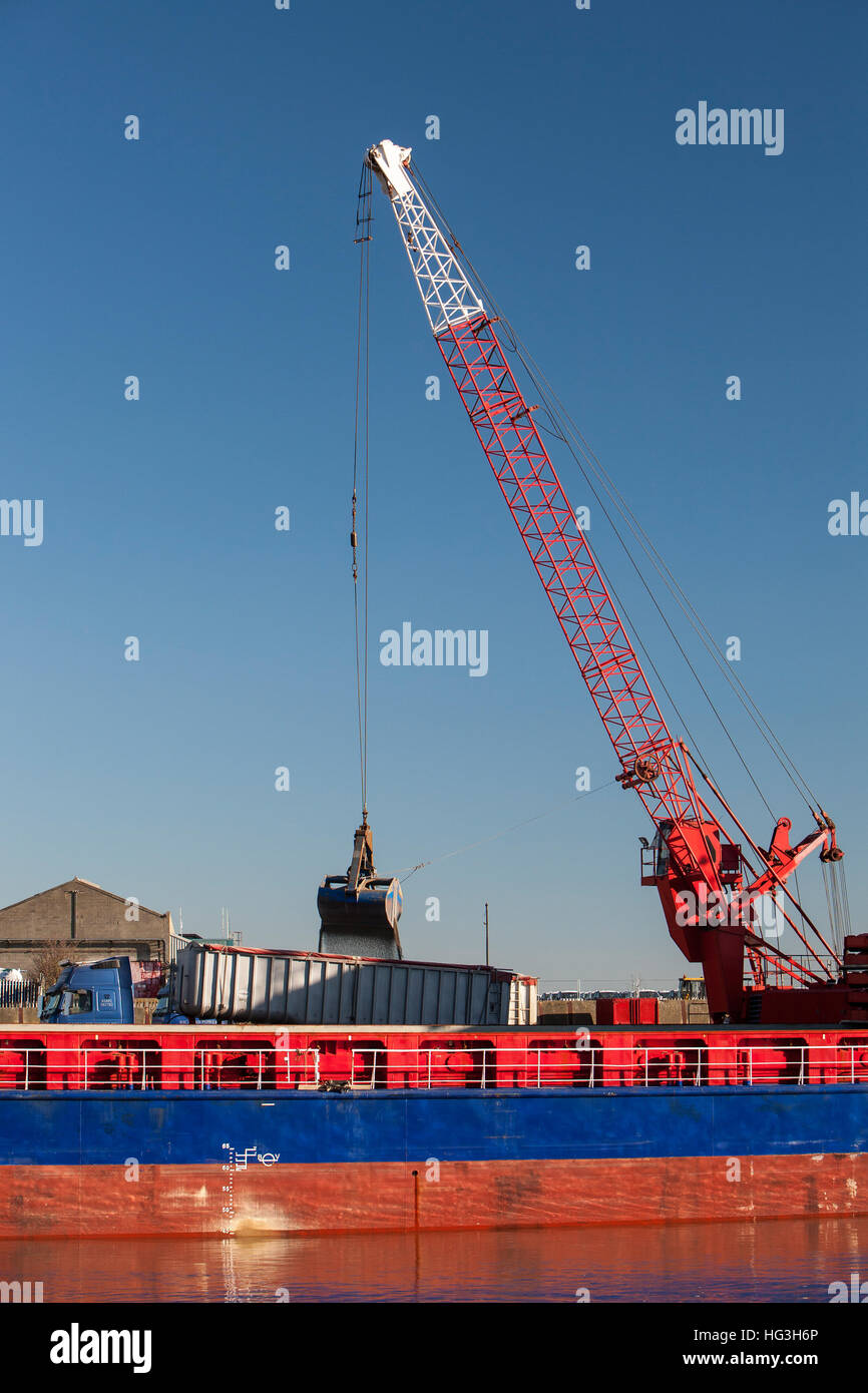 La Esprit nave off-aggregato di carico nel porto di Great Yarmouth. Foto Stock