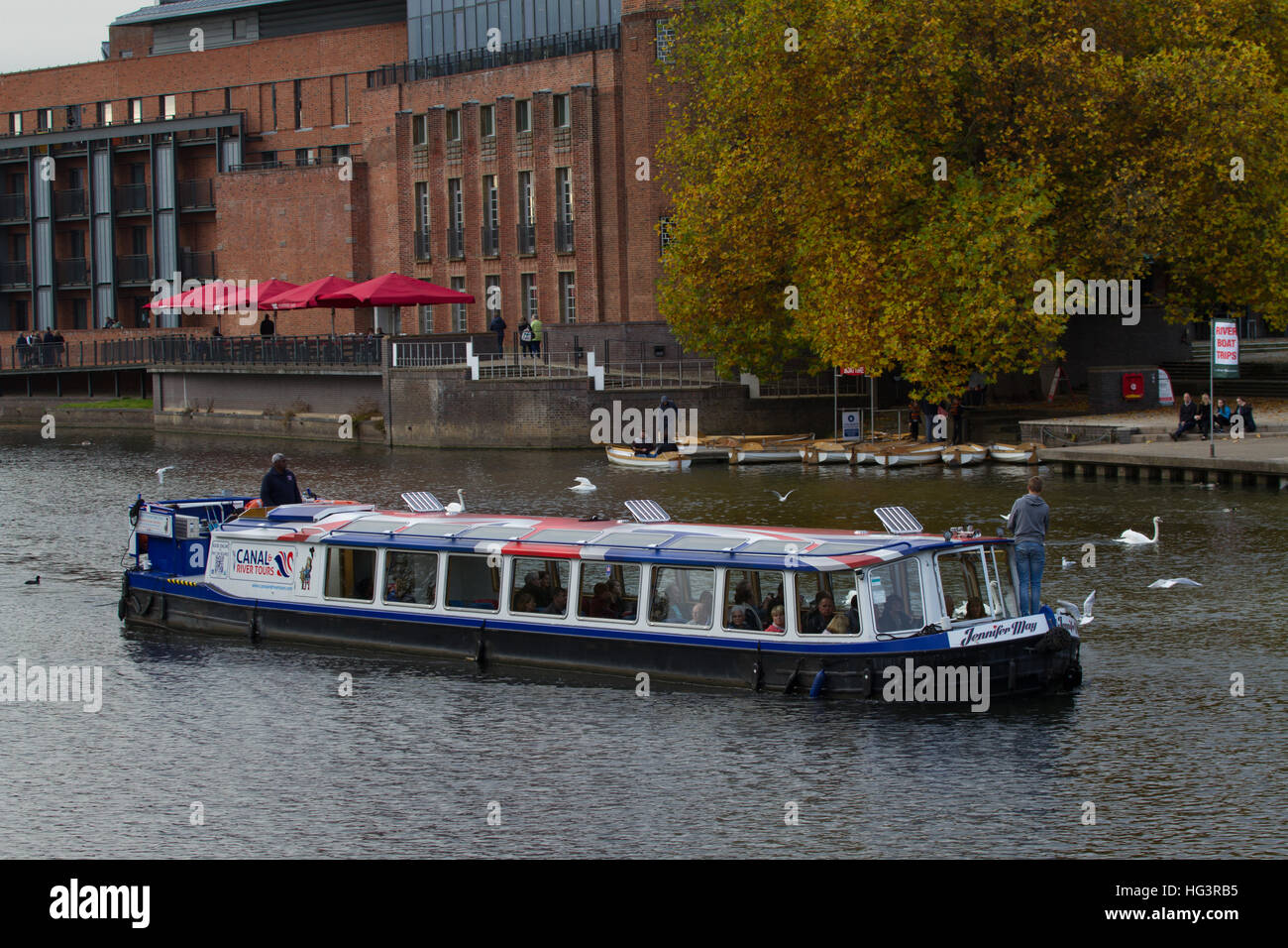 Imbarcazioni da diporto sul fiume Avon a Stratford Foto Stock