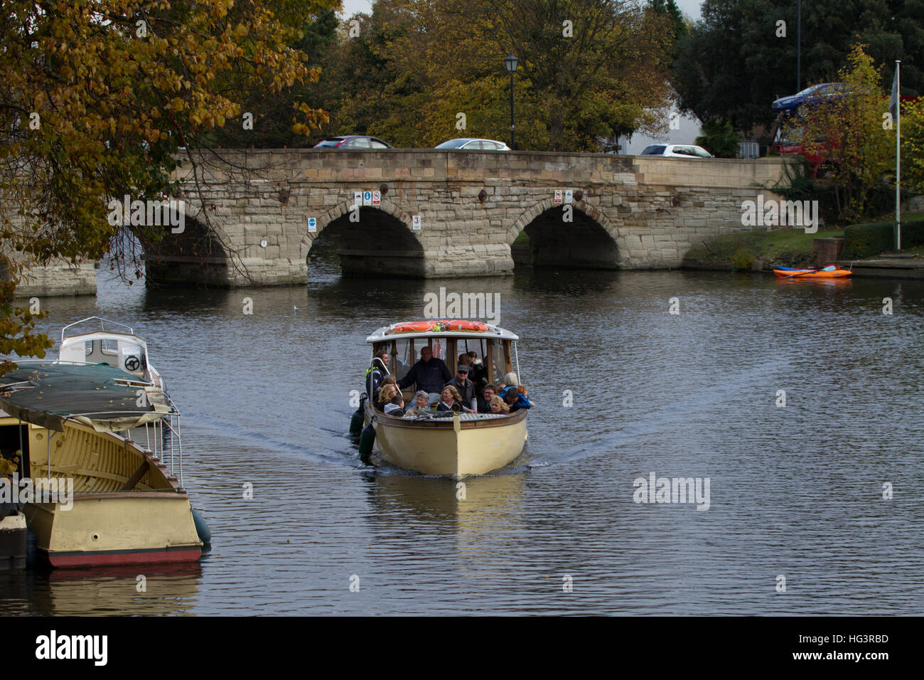 Imbarcazioni da diporto sul fiume Avon a Stratford Foto Stock