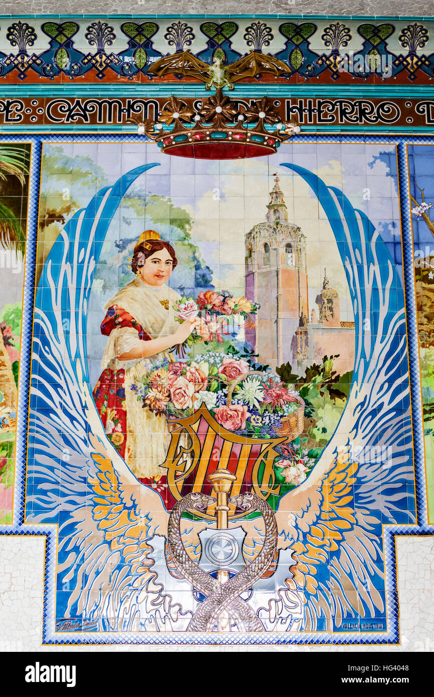 Dettaglio interni di un mosaico ceramico, Estacio del Nord stazione ferroviaria, Valencia, Spagna. Foto Stock
