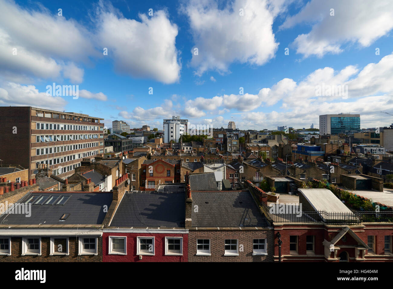 Fitzroy Place, Londra, Regno Unito. Abitazioni a prezzi accessibili, Cleveland Street blocco, costruito sul sito del vecchio Middlesex Hospital. Consente di visualizzare Foto Stock
