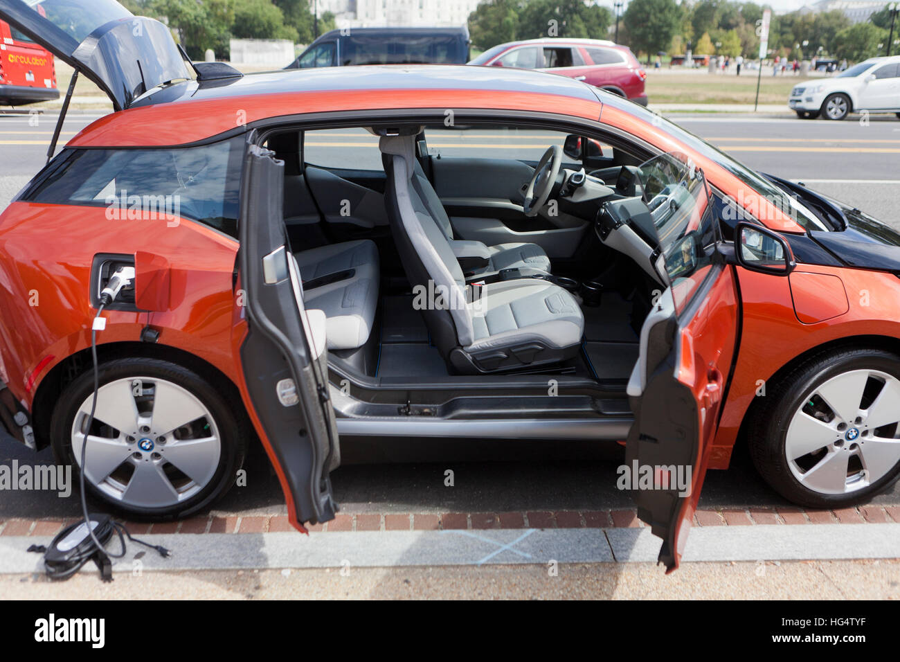BMW I3 veicolo elettrico con porte laterali aperte - USA Foto Stock