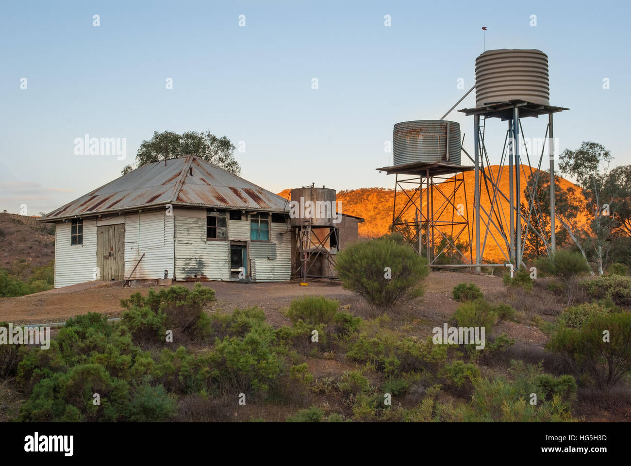 Stazione abbandonata nell'Outback australiano Foto Stock