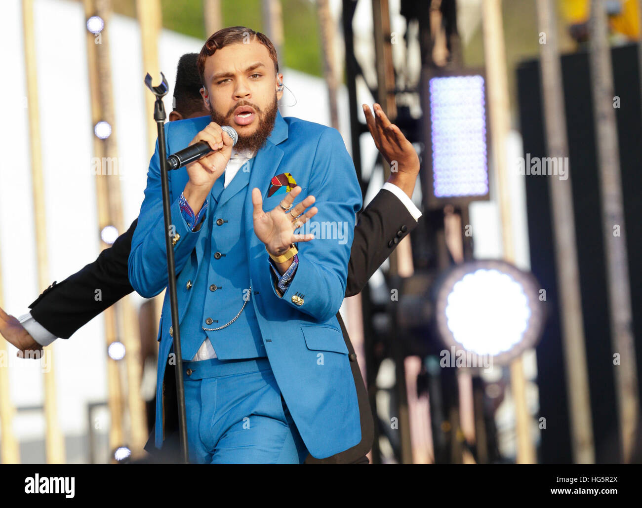 Jidenna effettuando al 2016 MTV Woodie awards al SXSW il 16 marzo 2016 ad Austin, Texas. Foto Stock