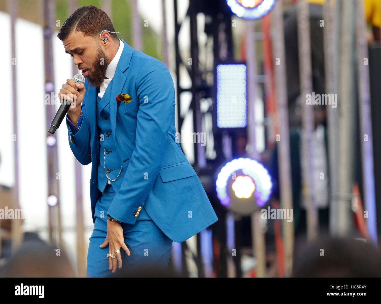 Jidenna effettuando al 2016 MTV Woodie awards al SXSW il 16 marzo 2016 ad Austin, Texas. Foto Stock