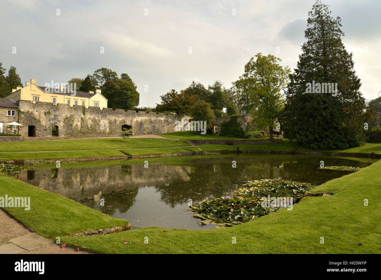 Giardini Aberglasney Foto Stock