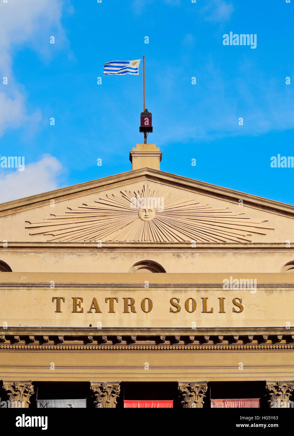 Uruguay, Montevideo, vista del Teatro Solis. Foto Stock