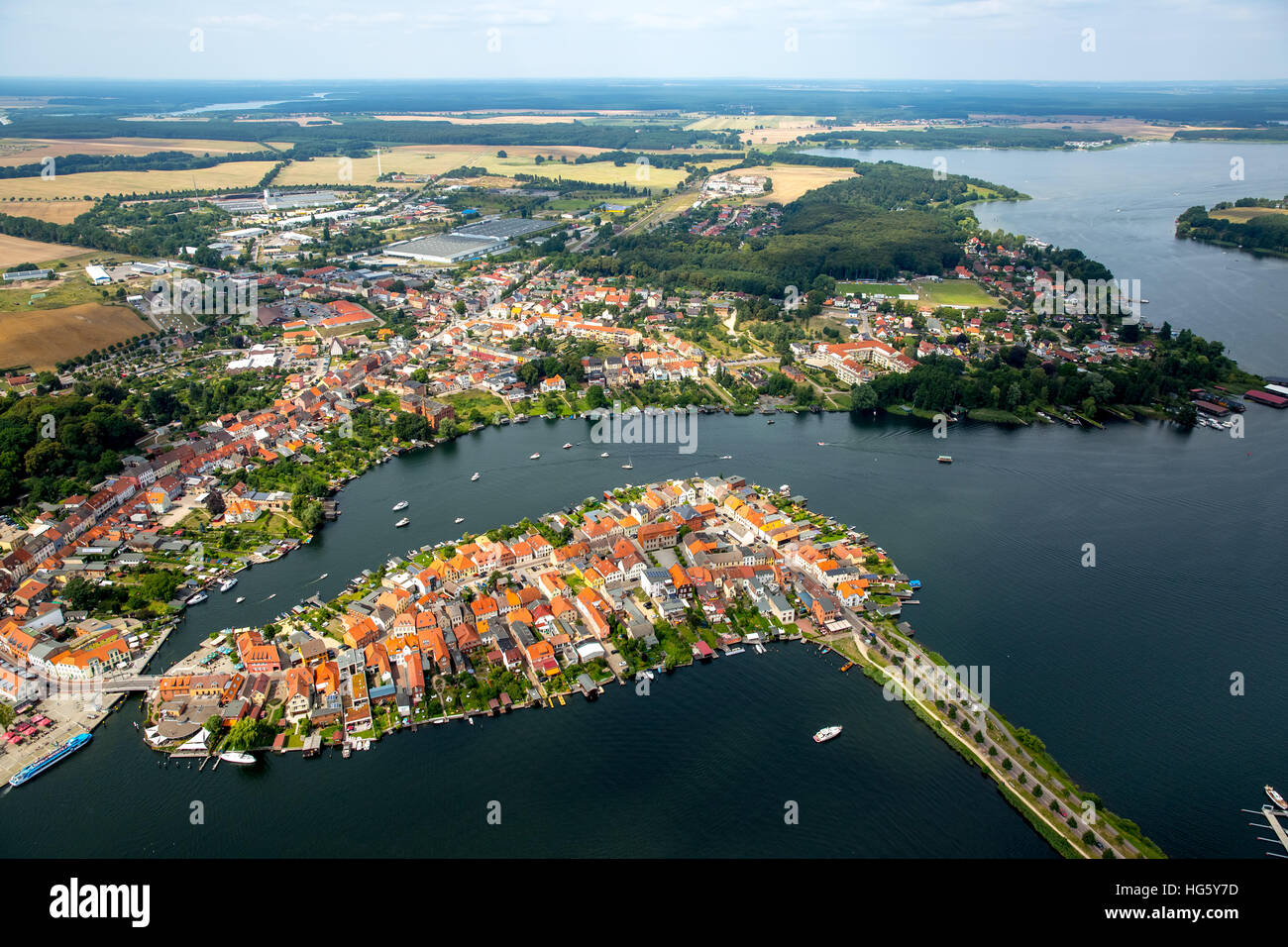 Vista aerea, isola città di Malchow, Mecklenburg Lakeland, Meclemburgo-Pomerania Occidentale, Germania Foto Stock