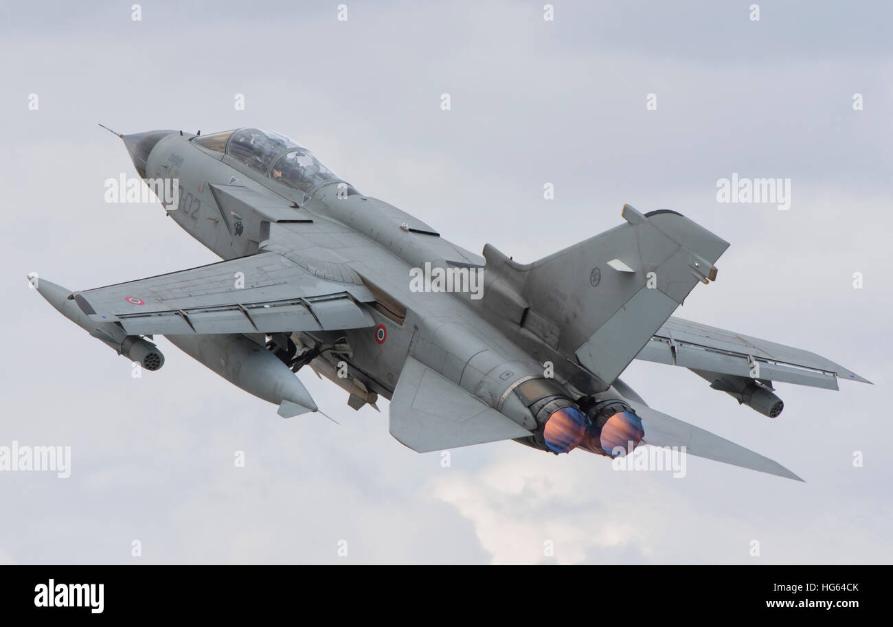 Forza Aerea Italiana Tornado ECR tenuto spento durante la fase di esercizio anatolica Eagle 2016. Foto Stock Forza Aerea Italiana Tornado ECR tenuto spento durante la fase di esercizio anatolica Eagle 2016. Foto Stock
