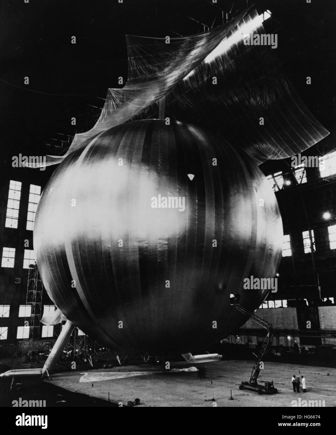 Un eco della NASA palloncino II viene sottoposta a test, 1963. Foto Stock
