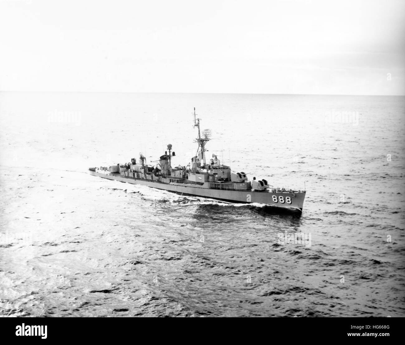 USS Stickell in corso durante le operazioni nel Mediterraneo. Foto Stock