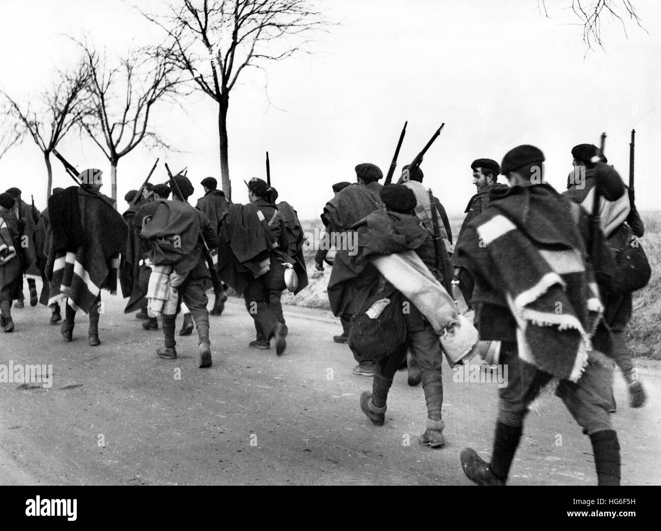 L'immagine della propaganda nazista mostra l'avanzamento delle truppe francos verso Madrid, Spagna, dicembre 1936. Fotoarchiv für Zeitgeschichtee - NESSUN SERVIZIO DI CABLAGGIO - | utilizzo in tutto il mondo Foto Stock
