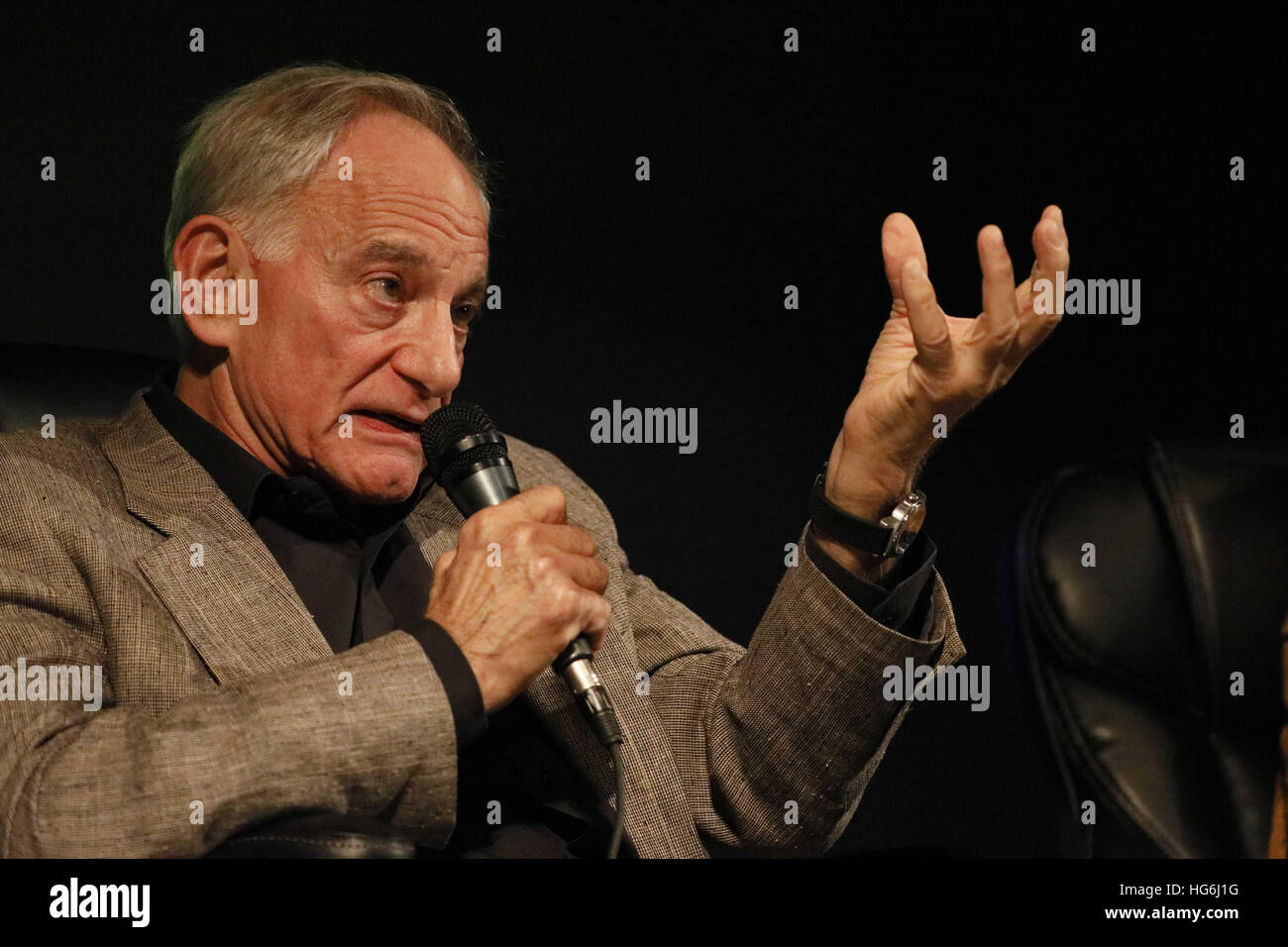 Milford, Pennsylvania, USAA. 1 Ott 2016. John Berendt parlando al Milford lettori e scrittori Festival; autore; libro; Mezzanotte nel giardino del bene e del male © Joanne Kalish/ZUMA filo/Alamy Live News Foto Stock