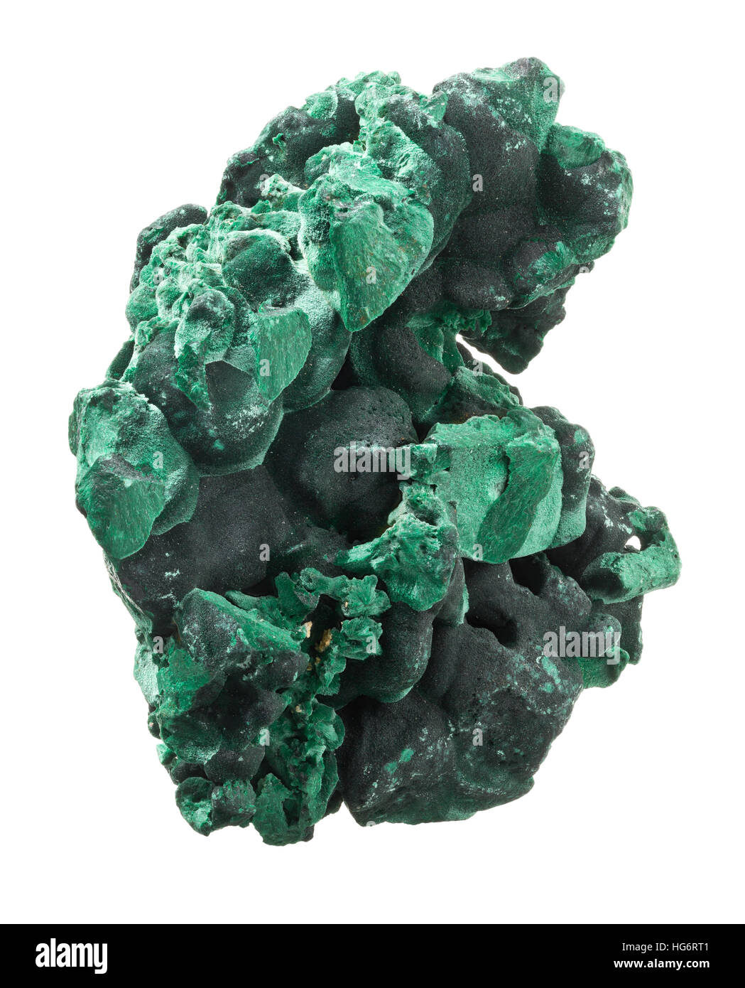 Raw, intonso malachite (Cu2CO3(OH)2) isolato su sfondo bianco Foto Stock