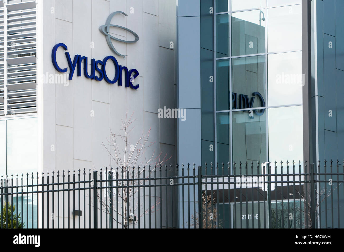 Un logo segno esterno di una CyrusOne centro dati in sterline, Virginia su dicembre 31, 2016. Foto Stock