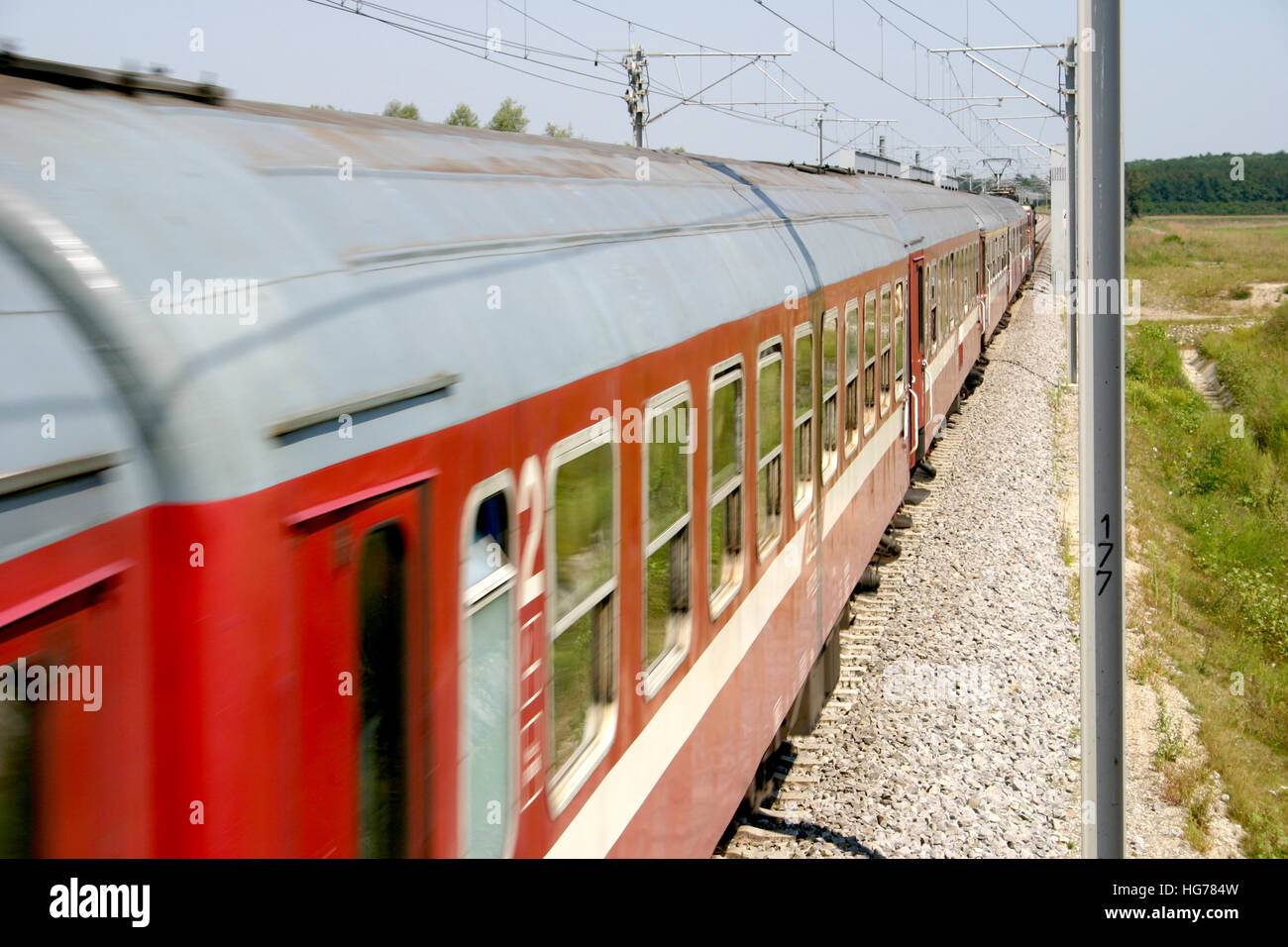 Treni passeggeri in movimento Foto Stock