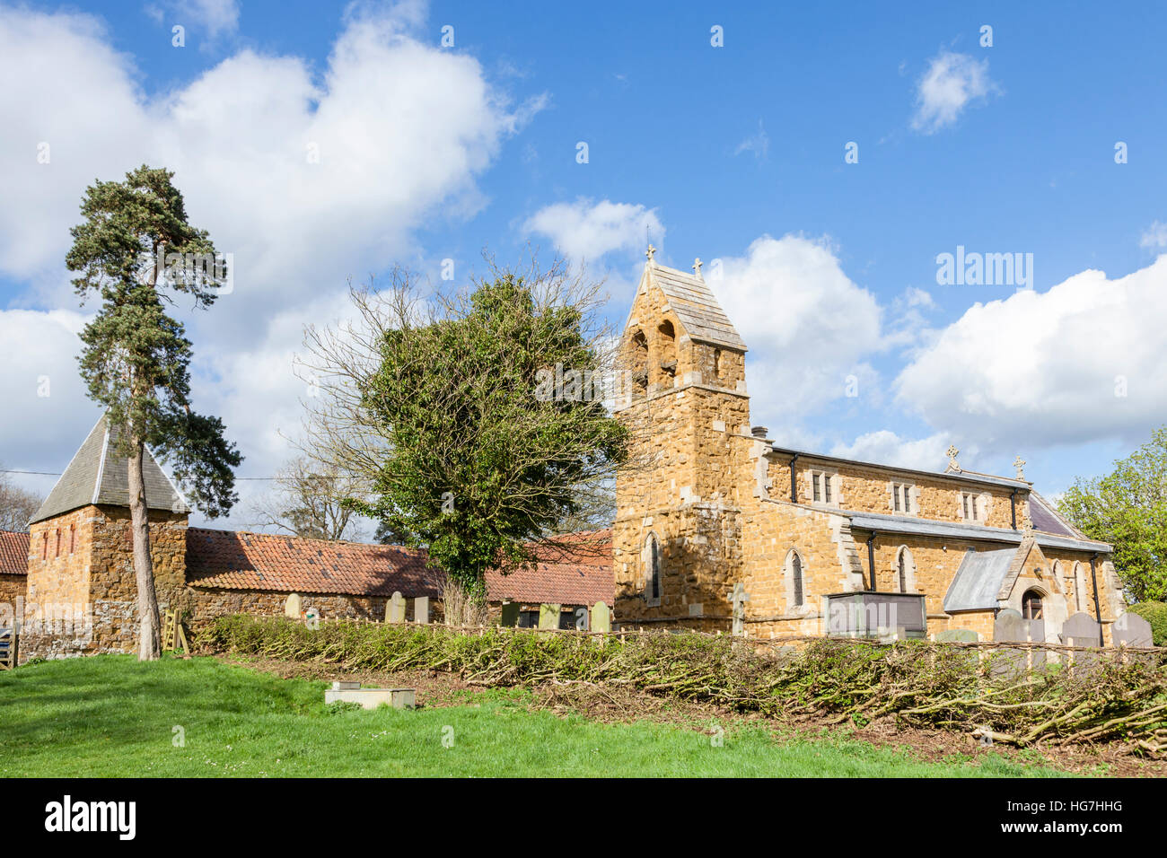 Il XIII secolo la chiesa. San Michele e tutti gli angeli Chiesa, Wartnaby, Leicestershire, England, Regno Unito Foto Stock