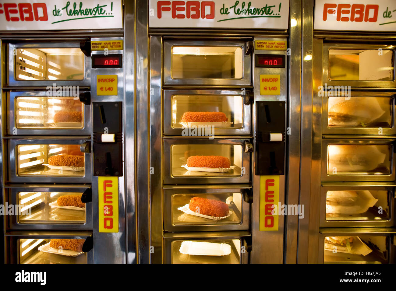 Il cibo da un distributore automatico, Amsterdam Foto Stock