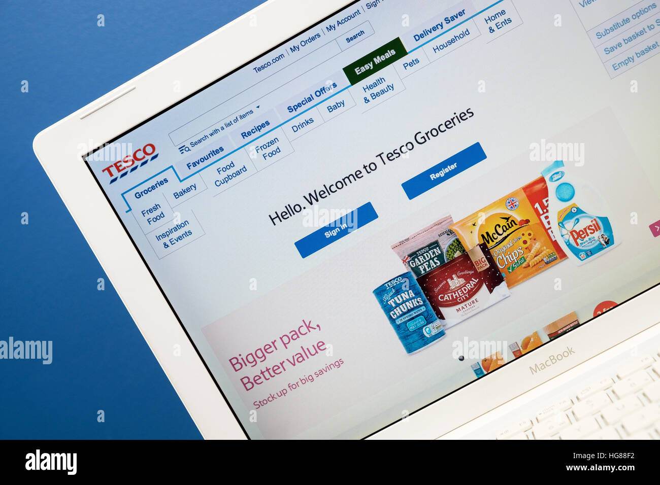 Sito web Tesco visualizzata su un computer portatile schermo Foto Stock
