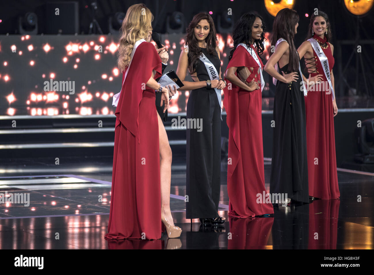 Krynica Zdroj, Polonia, dicembre-02-2016: Miss sovranazionale - 2016 Miss India Srinidhi Shetty fu incoronata Miss Supranational. Foto Stock