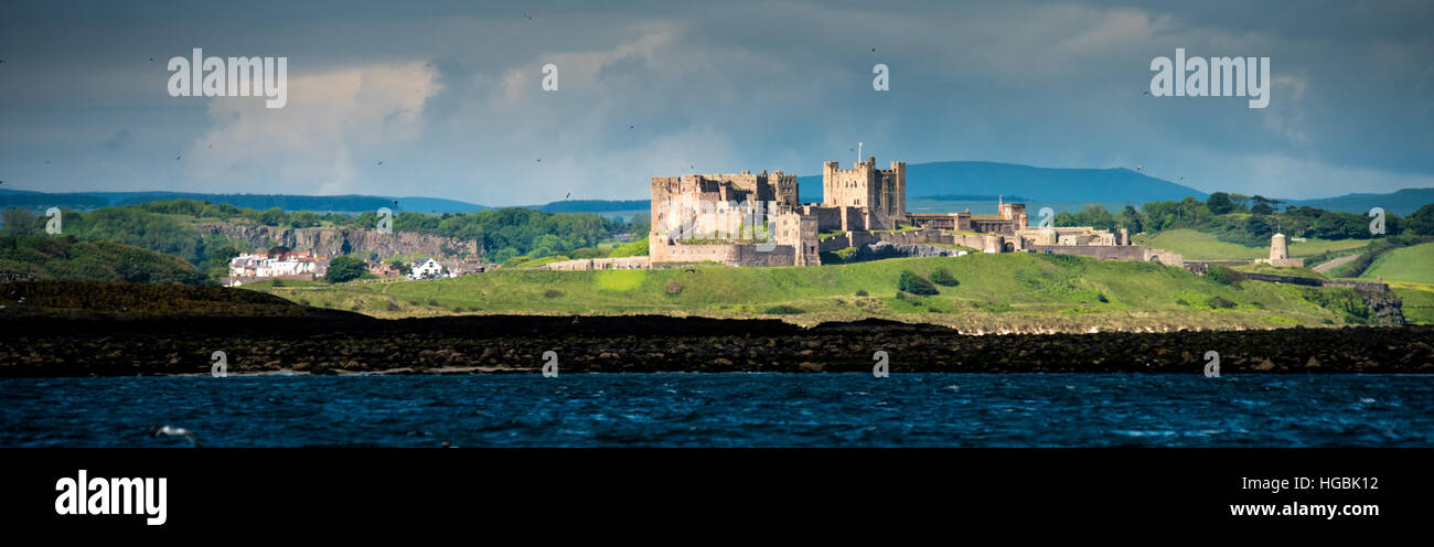 Il castello di Bamburgh, Northumberland, Regno Unito Foto Stock