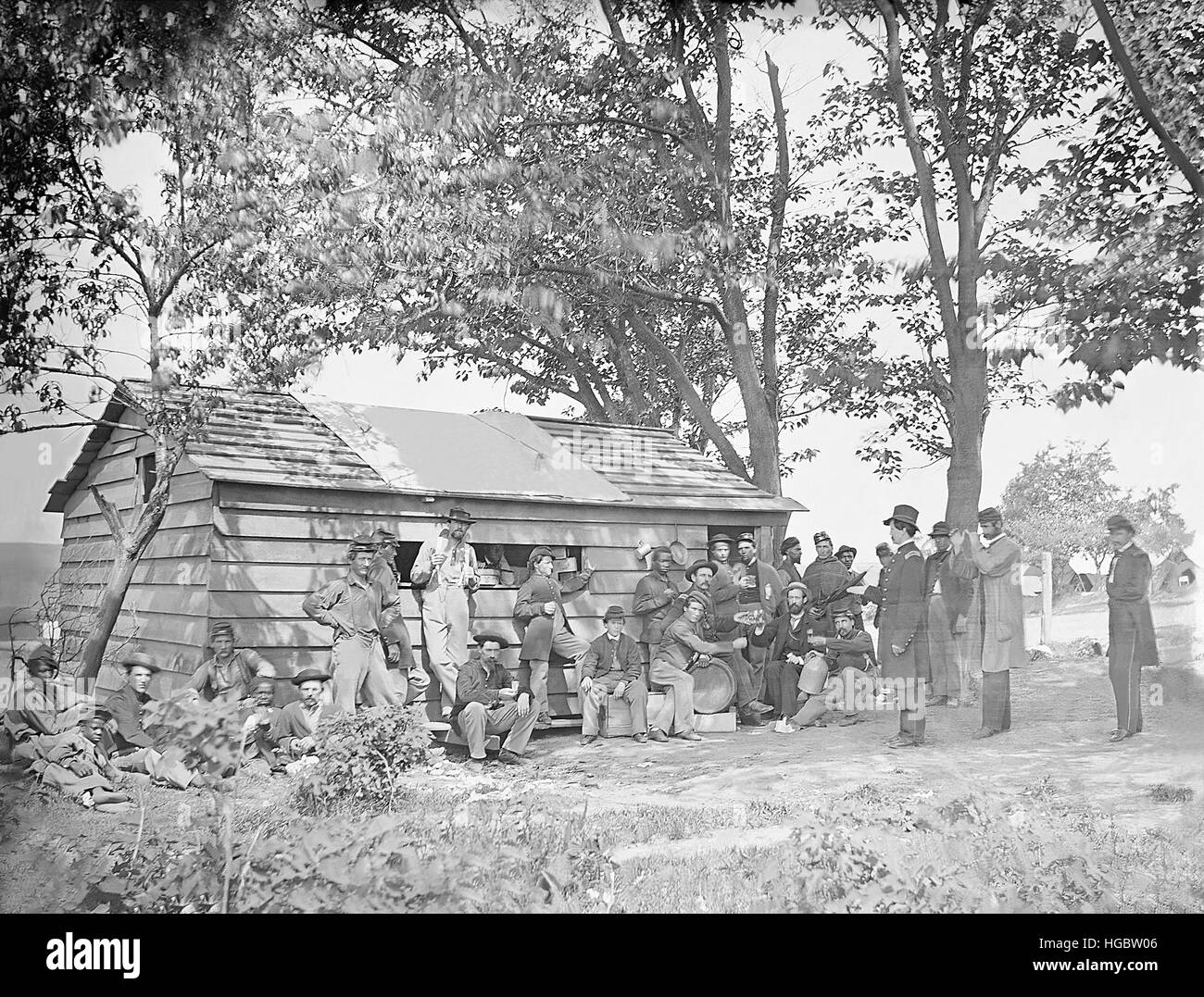 Il camp di scena a un Sutler del negozio durante la Guerra Civile Americana. Foto Stock