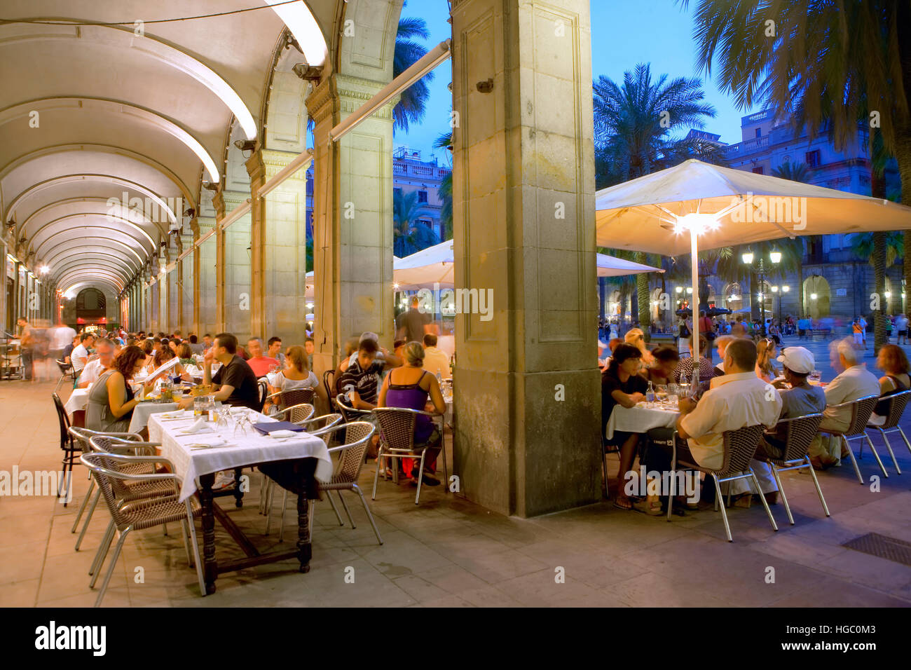 Plaza Real di notte, Barcellona Foto Stock