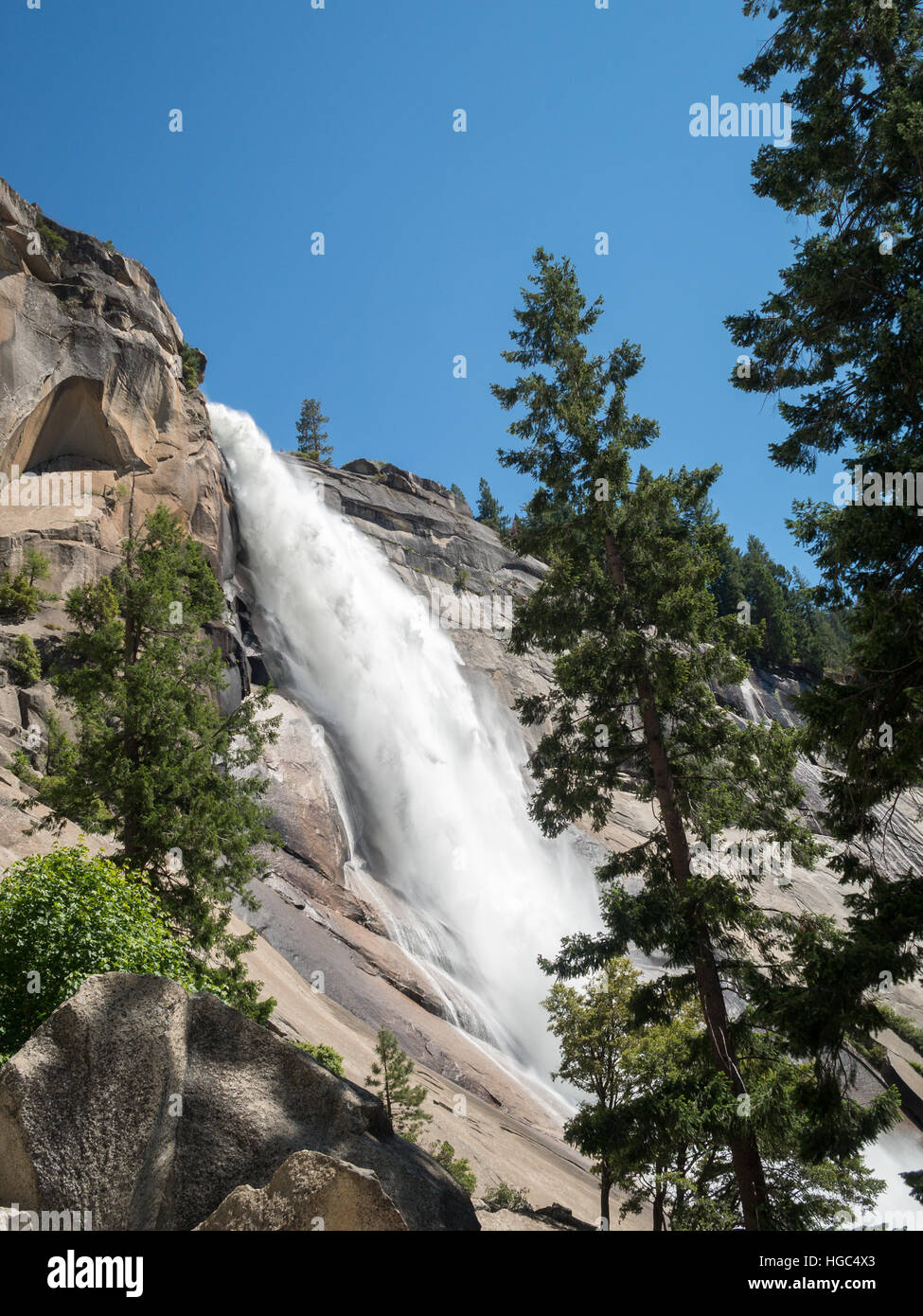 Nevada Falls visto di lato Foto Stock