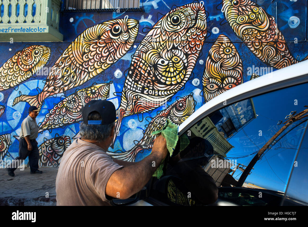 Muro di graffiti e scene di strada a La Paz, Mare di Cortez, Baja California, Messico. Foto Stock