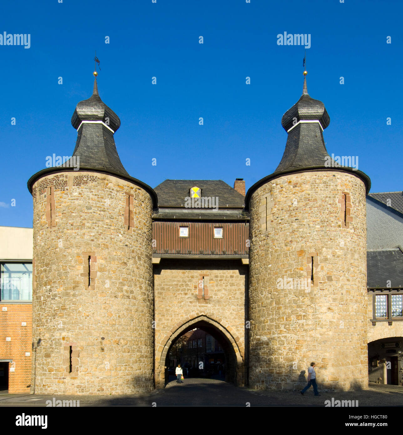 BRD, Deutschland, NRW, Jülich. Der Hexenturm, das ursprünglich Rurtor, ist das einzige verbliebene Stadttor (Westtor) der mittelalterlichen Stadtbefes Foto Stock