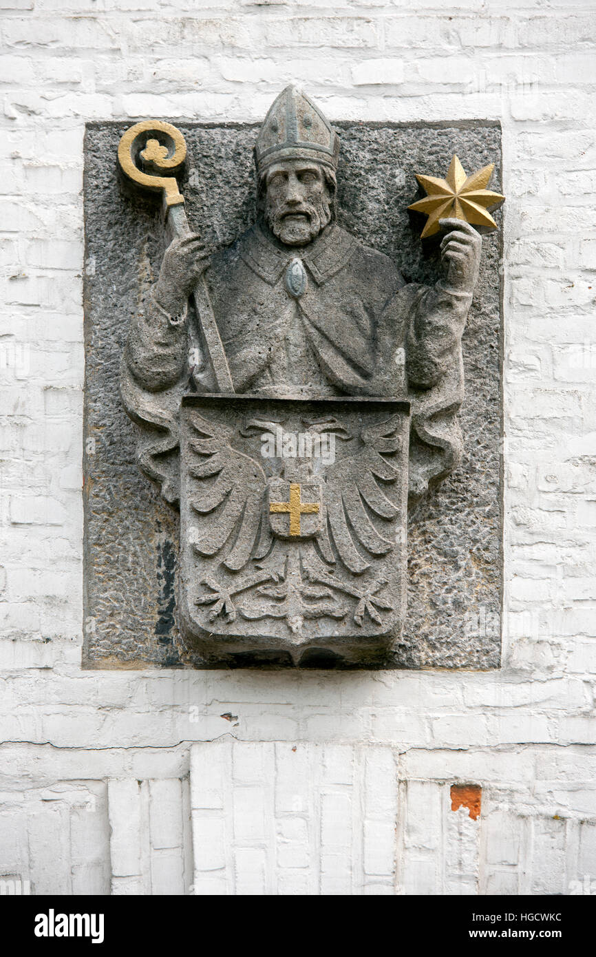 Deutschland, Düsseldorf-Kaiserswerth, Wappen an der Fassade Haus Nr. 18, dem ehemaligesn Stift Foto Stock