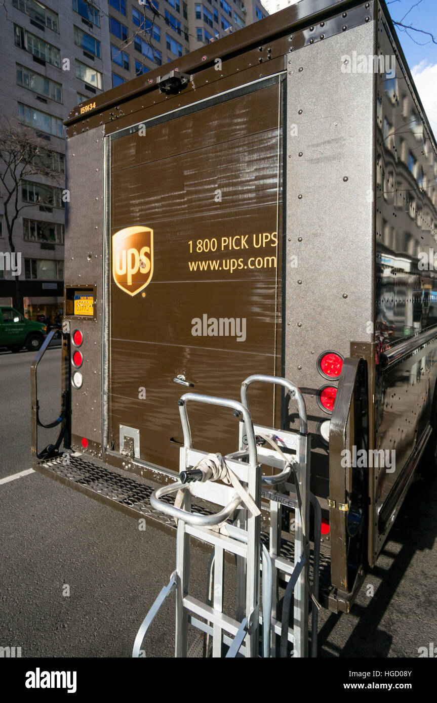 Consegna UPS carrello in New York City Foto Stock